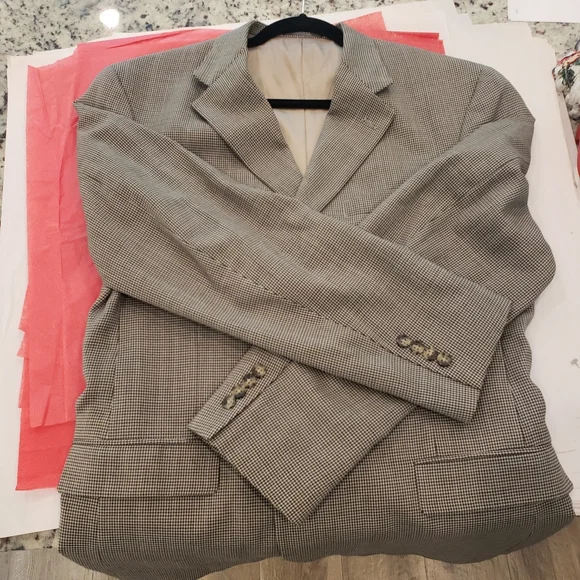 Austin Reed - Picture 2 of 11